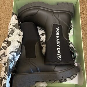 Off-White rain boots